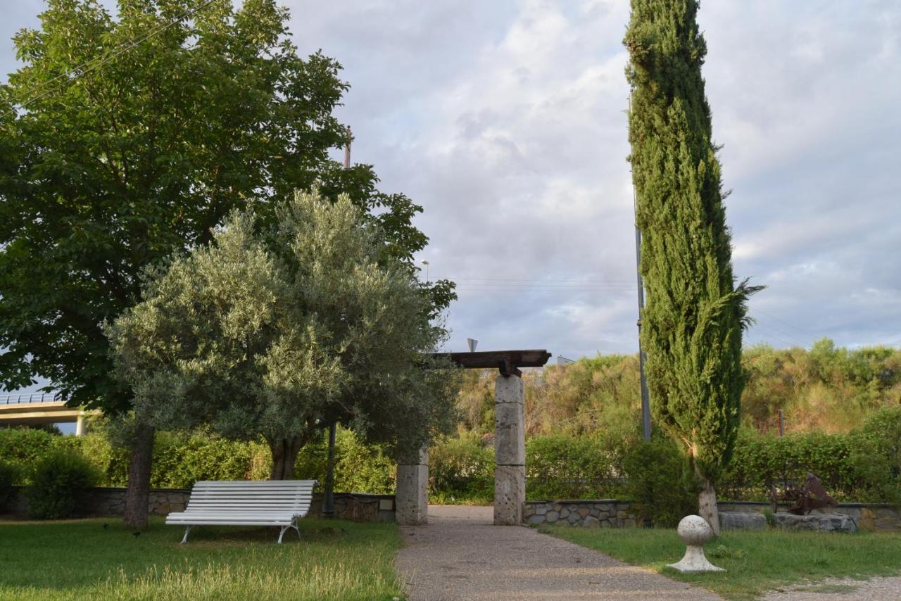 Hotel Las Casitas Del Jardin Tudela de Duero 外观 照片